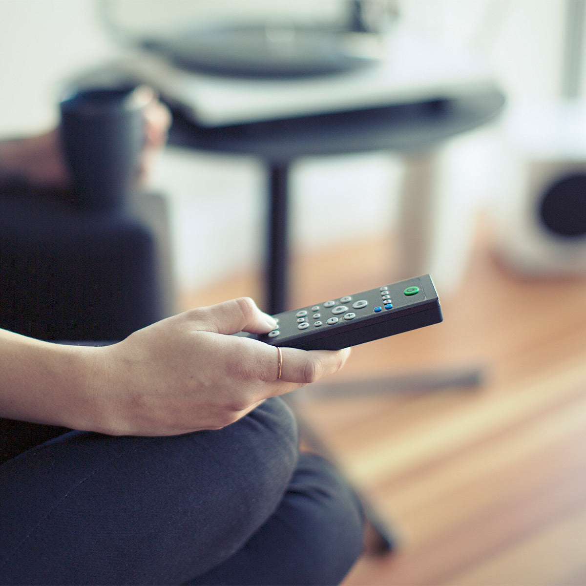 Kanto YU4 Powered Bookshelf Speakers with Built-In Bluetooth - Pair (Matte White)