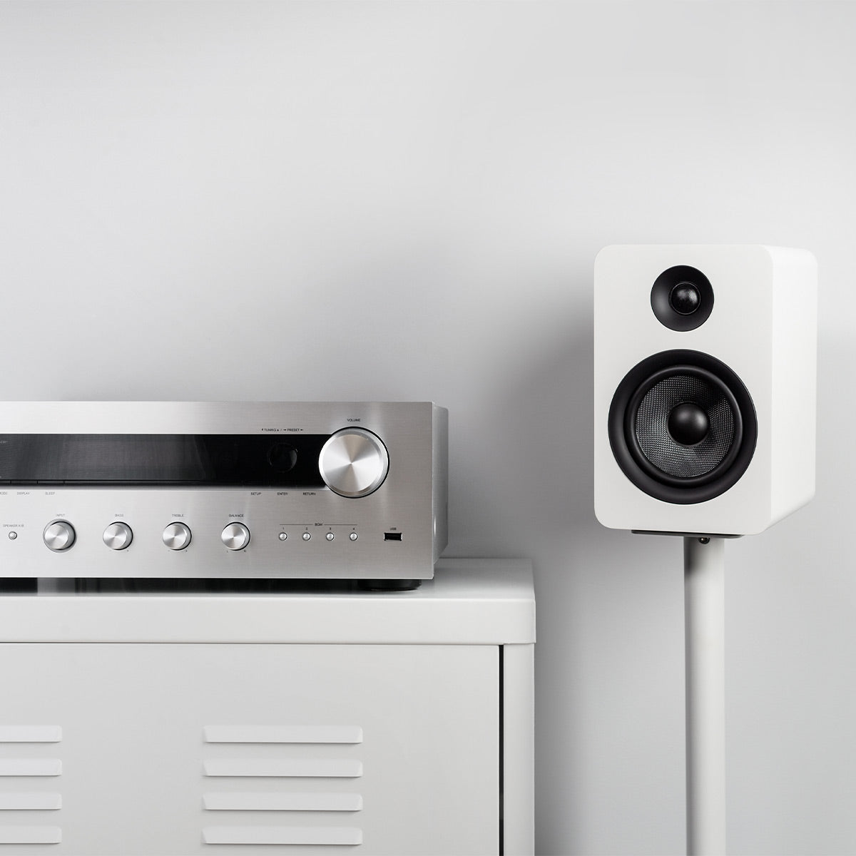 Kanto YUP6 Passive Bookshelf Speakers with 1" Silk Dome Tweeter and 5.25" Kevlar Woofer - Pair (White)