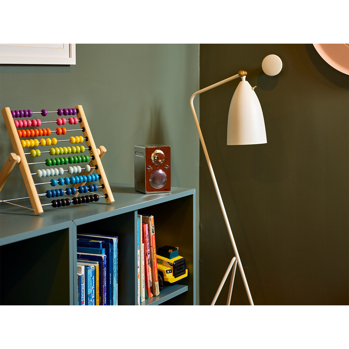 Tivoli Audio PAL BT Bluetooth AM/FM Portable Radio & Speaker (Chrome)