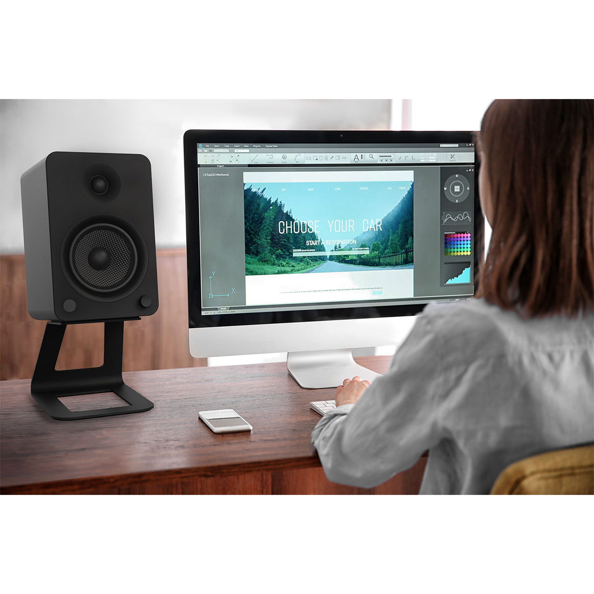 Kanto YU6 Powered Bookshelf Speakers (Walnut) with SE6 Elevated Desktop Speaker Stands (Black)
