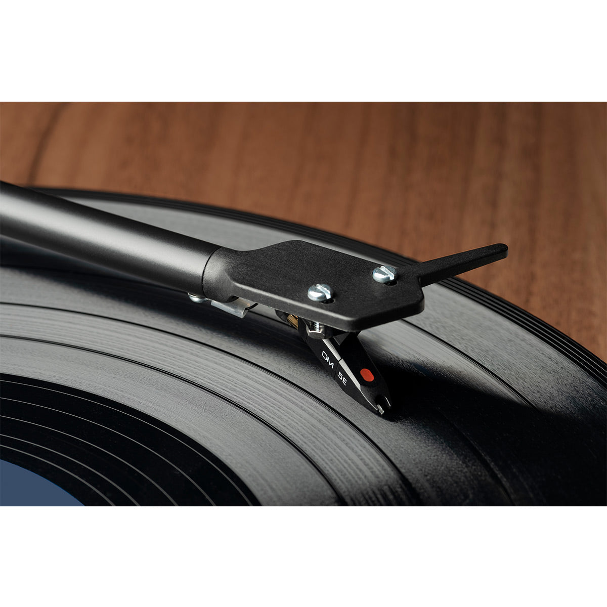 Pro-Ject E1 Plug & Play Turntable with Audio-Technica AT3600L Cartridge (Walnut)