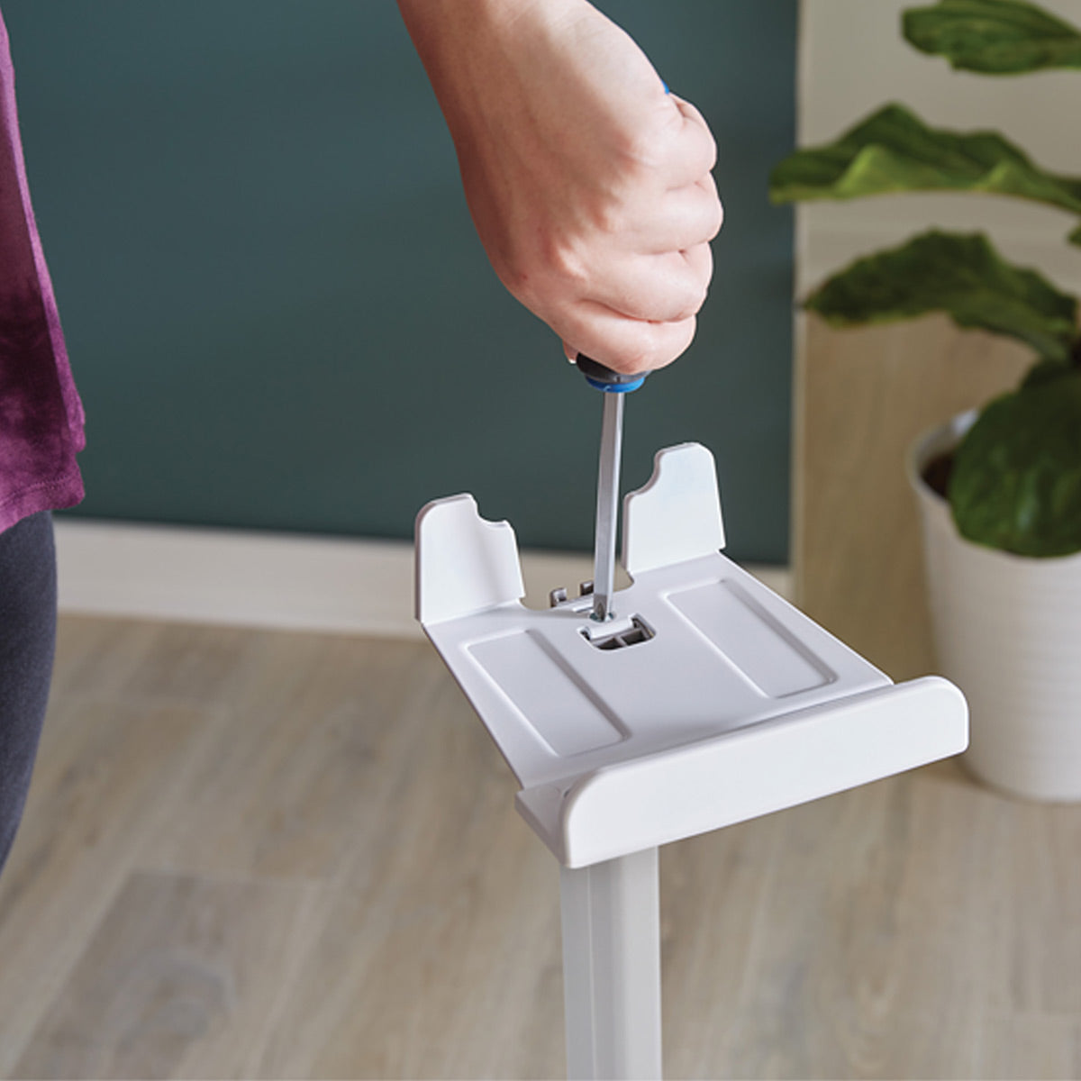 Sanus Wireless Speaker Stands Designed for Sonos Five and Play: 5 Speakers - Each (White)