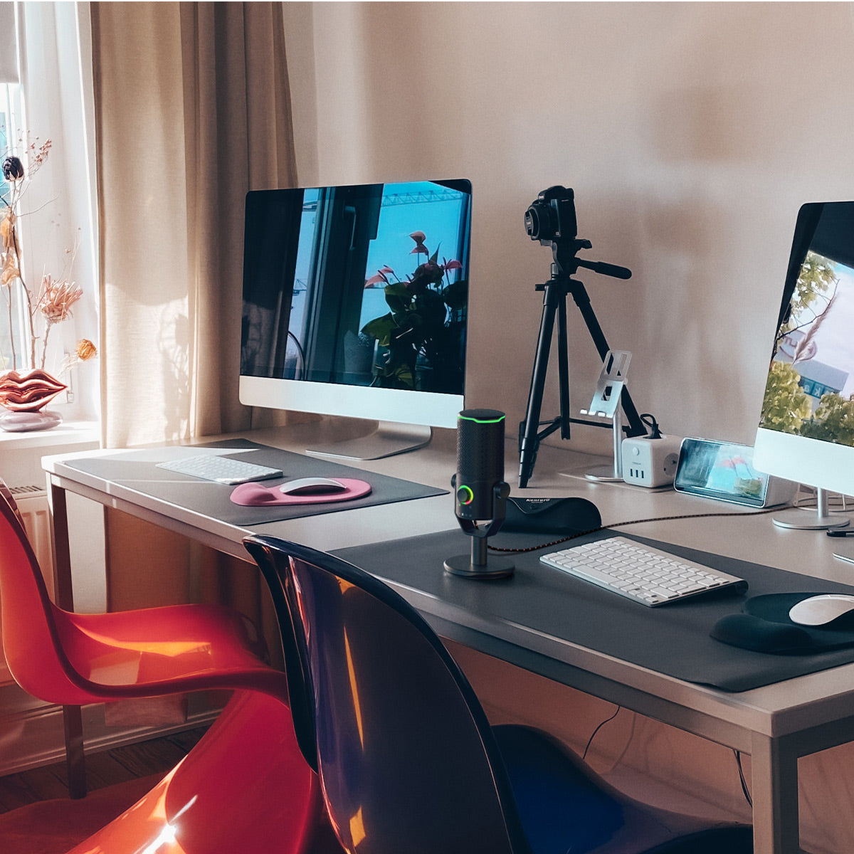 JBL Quantum Stream Studio Quad-Pattern USB Microphone for Streaming, Recording, & Gaming