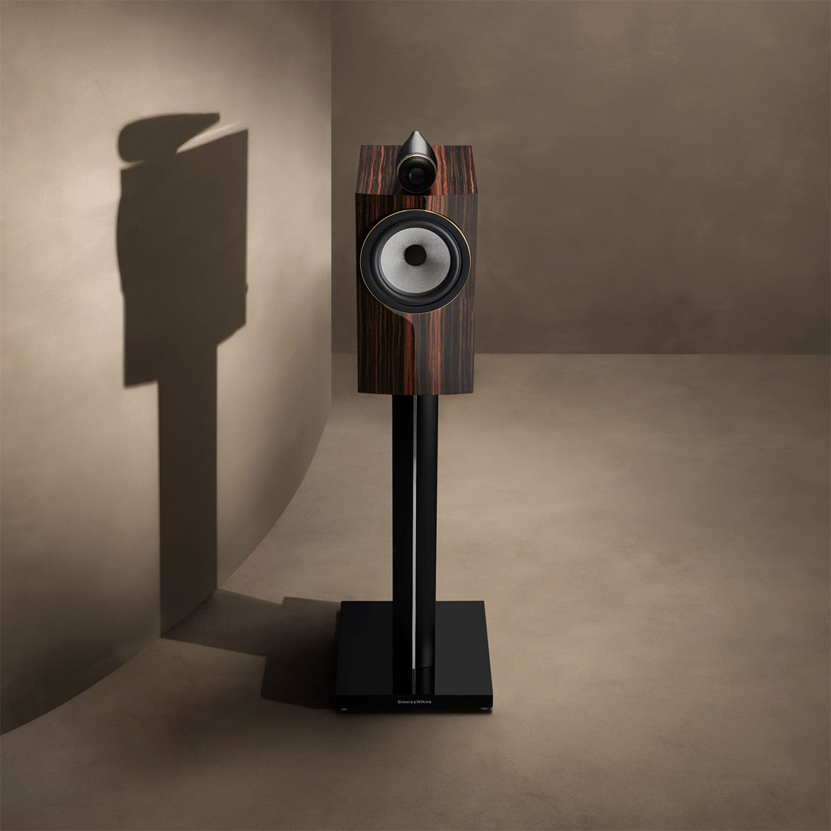 Bowers & Wilkins 705 S3 Signature 2-Way Bookshelf Speakers - Pair (Datuk Gloss)