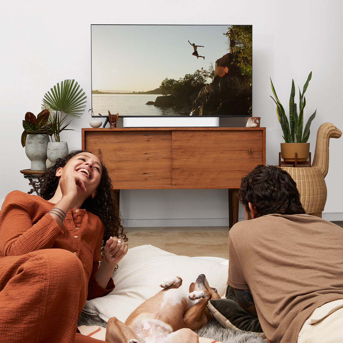 Sonos Premium Entertainment Set with Beam Soundbar (Gen 2) & Sub 4 Subwoofer (White)
