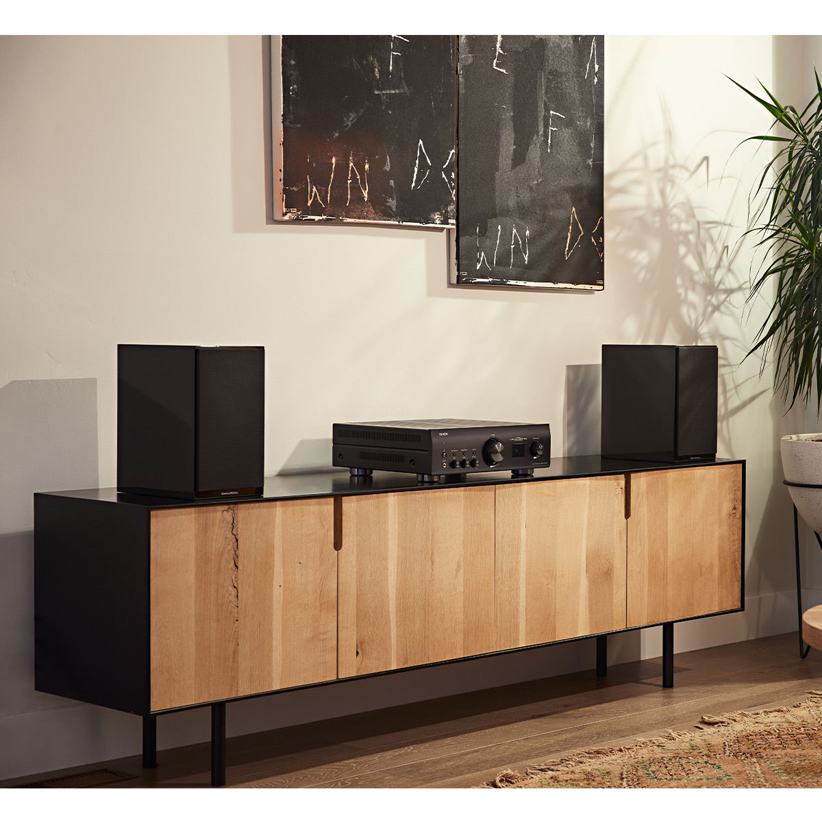 Denon PMA-1700NE Integrated Amplifier with 140W Power per Channel (Black)