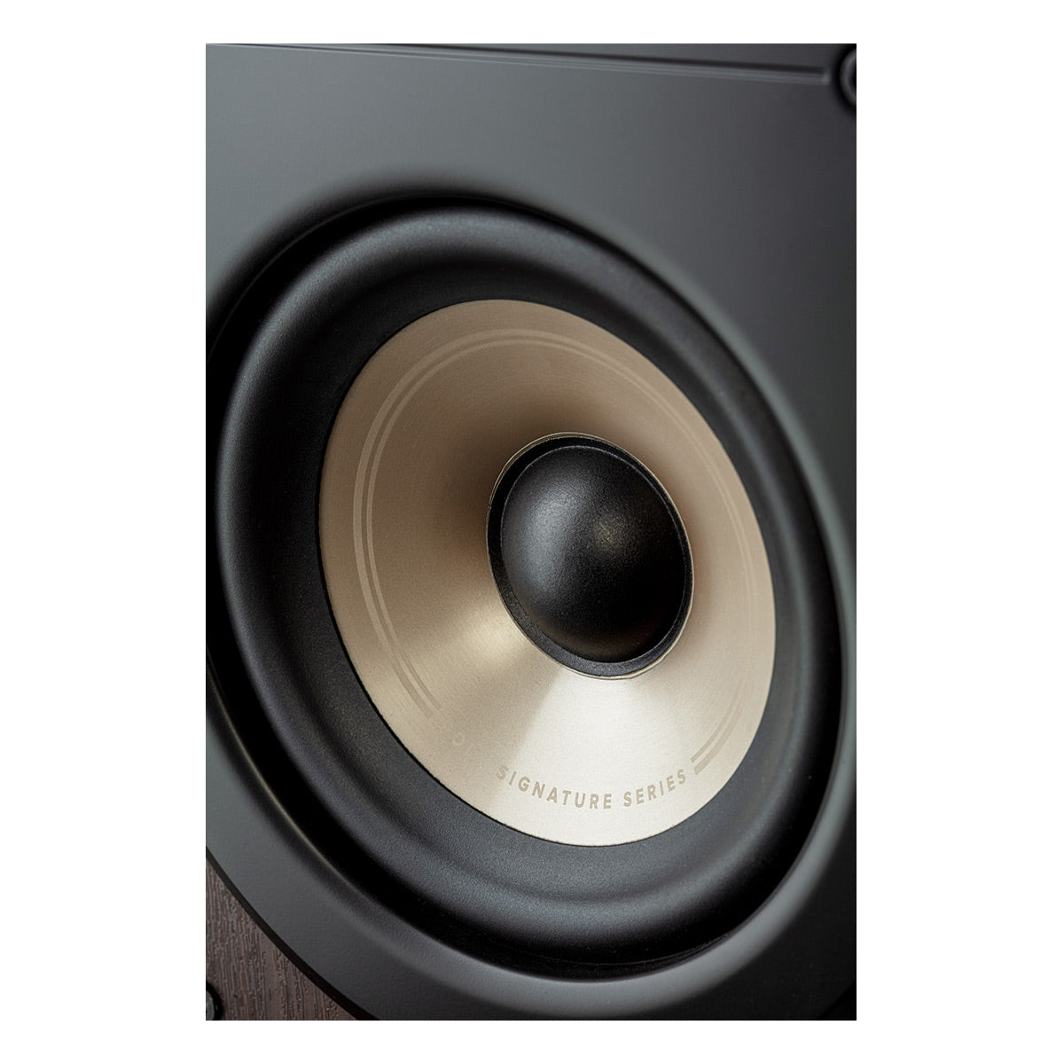 Polk Audio Signature Elite ES15 Compact Bookshelf Speakers - Pair (Walnut)