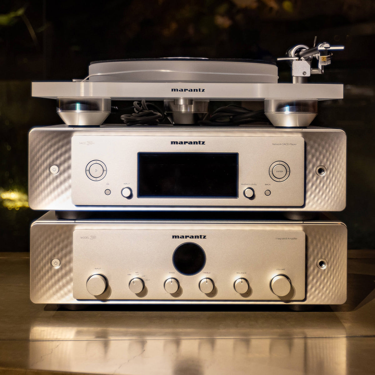 Marantz MODEL10 Integrated Amplifier (Champagne) with TT-15S1 Precision Belt Drive Turntable