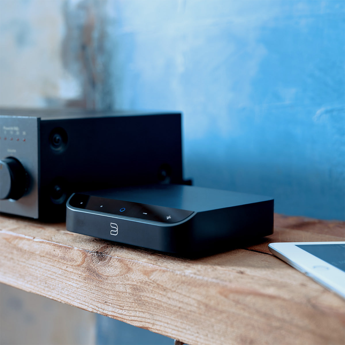 Bluesound Node Nano Wireless Music Streamer with RC1 Remote