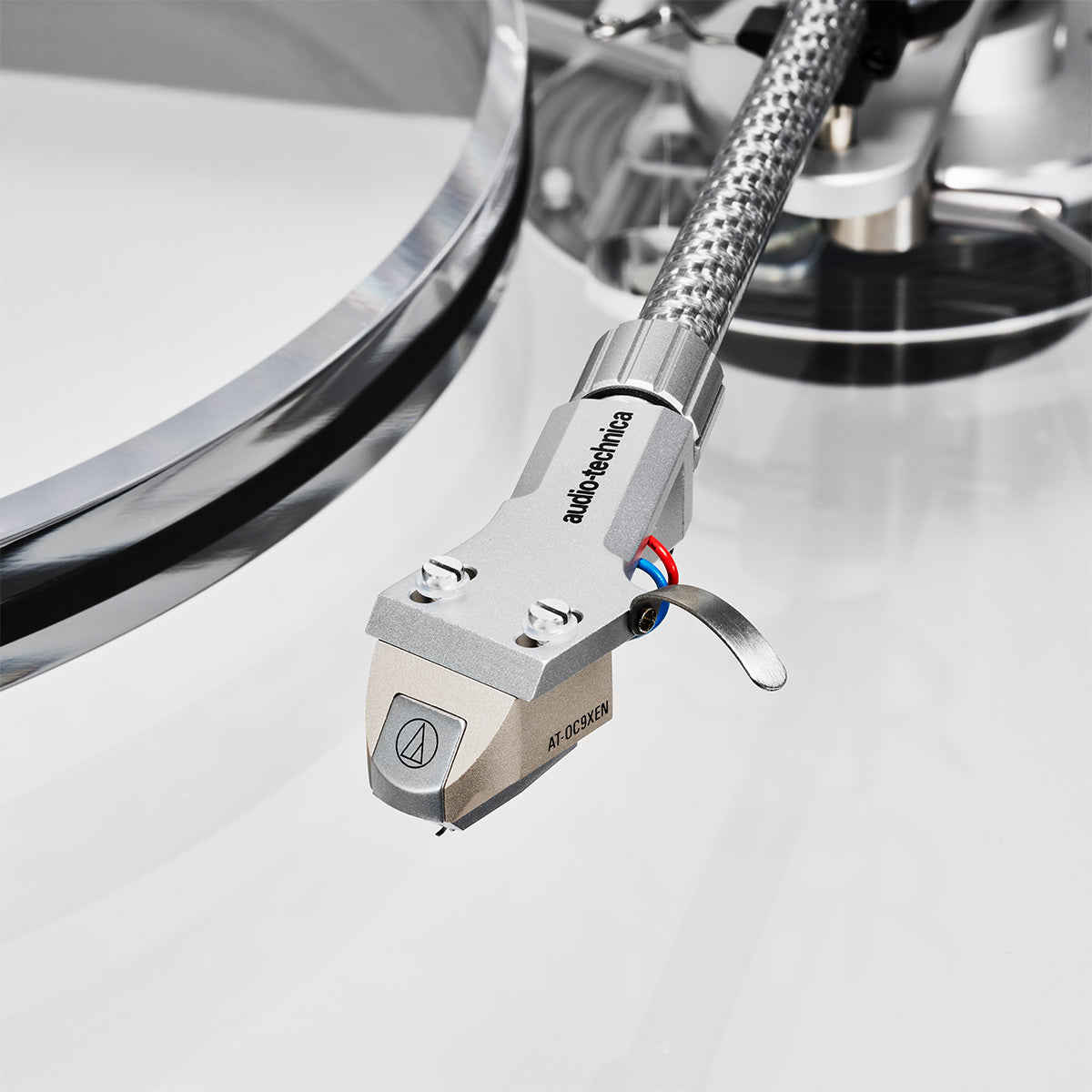 Audio-Technica AT-LPA2 Fully Manual Belt-Drive Turntable