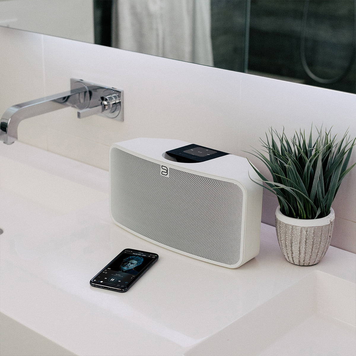 Bluesound PULSE MINI 2i Compact Wireless Streaming Speaker (White)