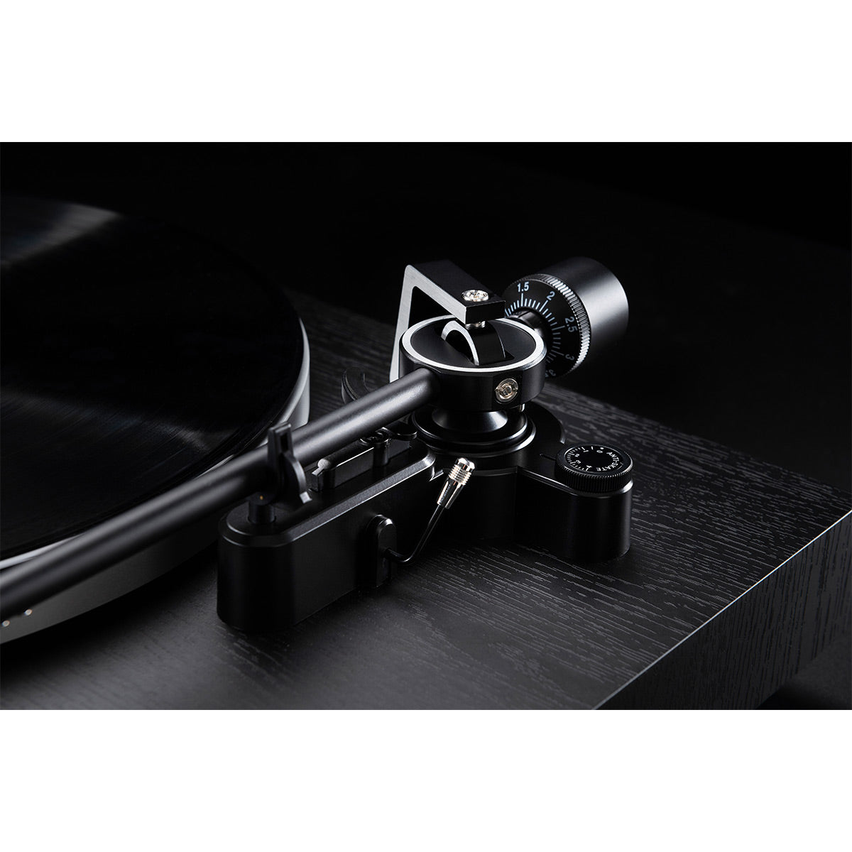 Dual CS 518 Manual Hi-Fi 3-Speed Turntable (Black Veneer)
