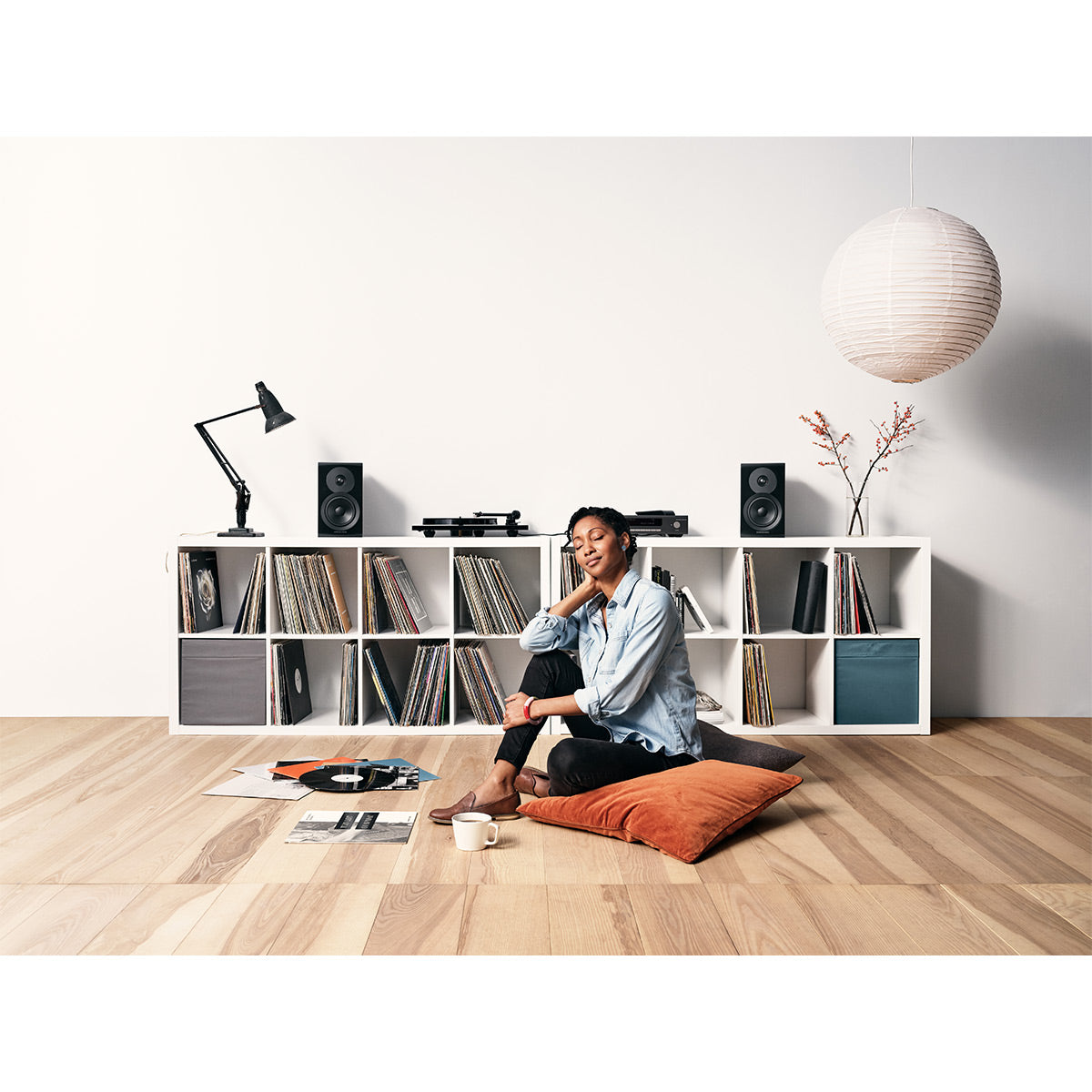 Dynaudio Emit 10 Compact Bookshelf Speaker - Pair (Walnut Wood)