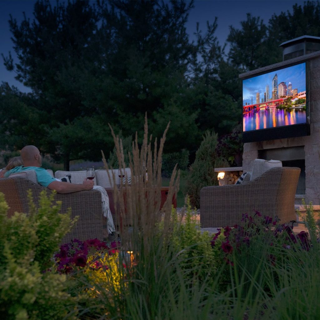 Seura Full Sun Series 65" Outdoor TV