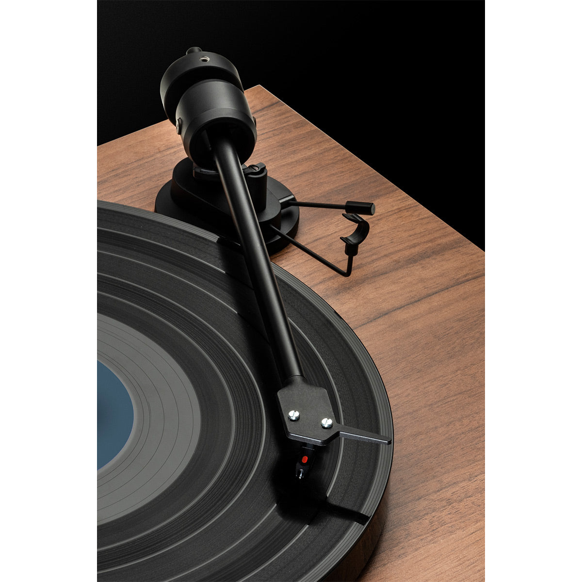 Pro-Ject E1 Plug & Play Turntable (Black)