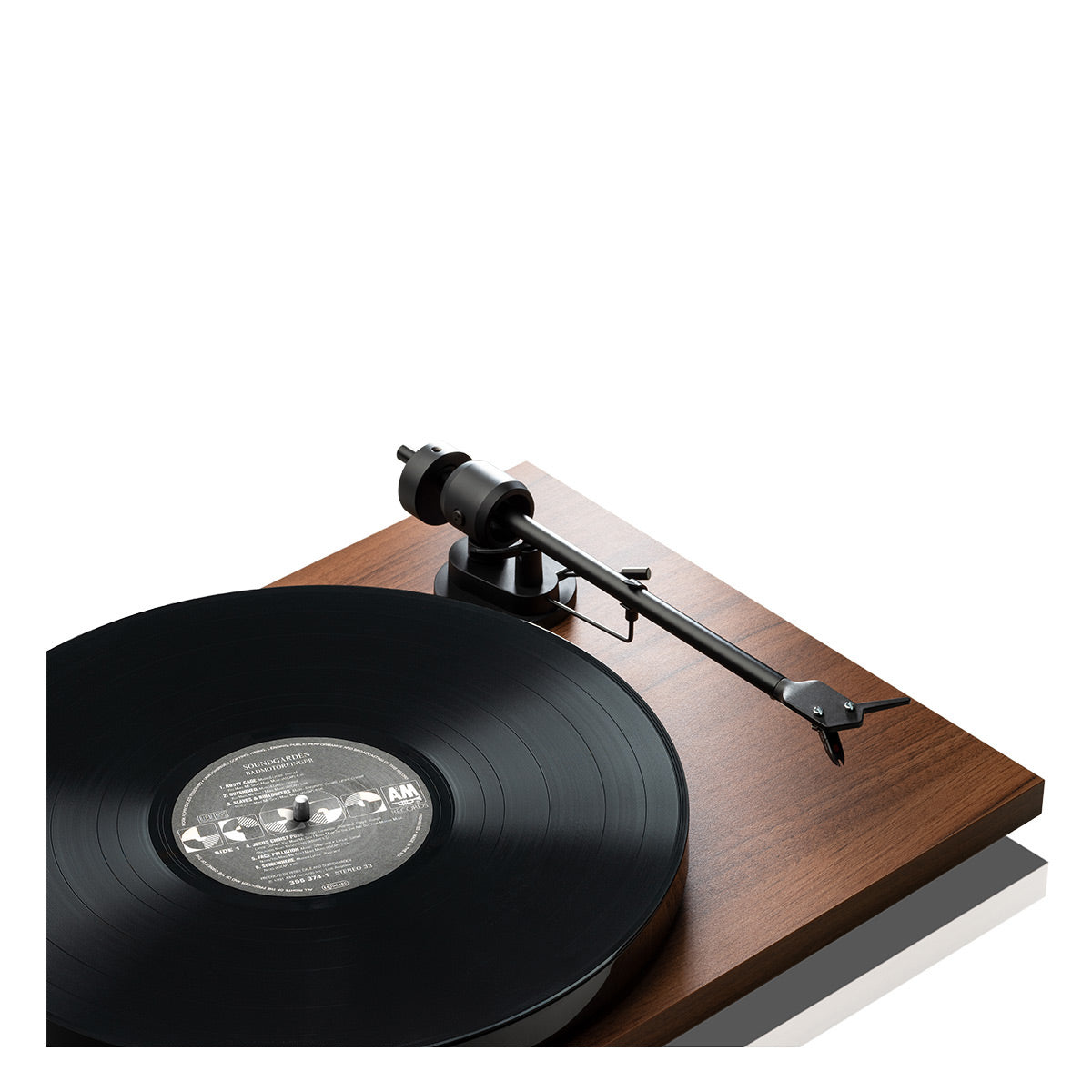 Pro-Ject E1 Phono Plug & Play Turntable with Audio-Technica AT3600L Cartridge (Walnut)