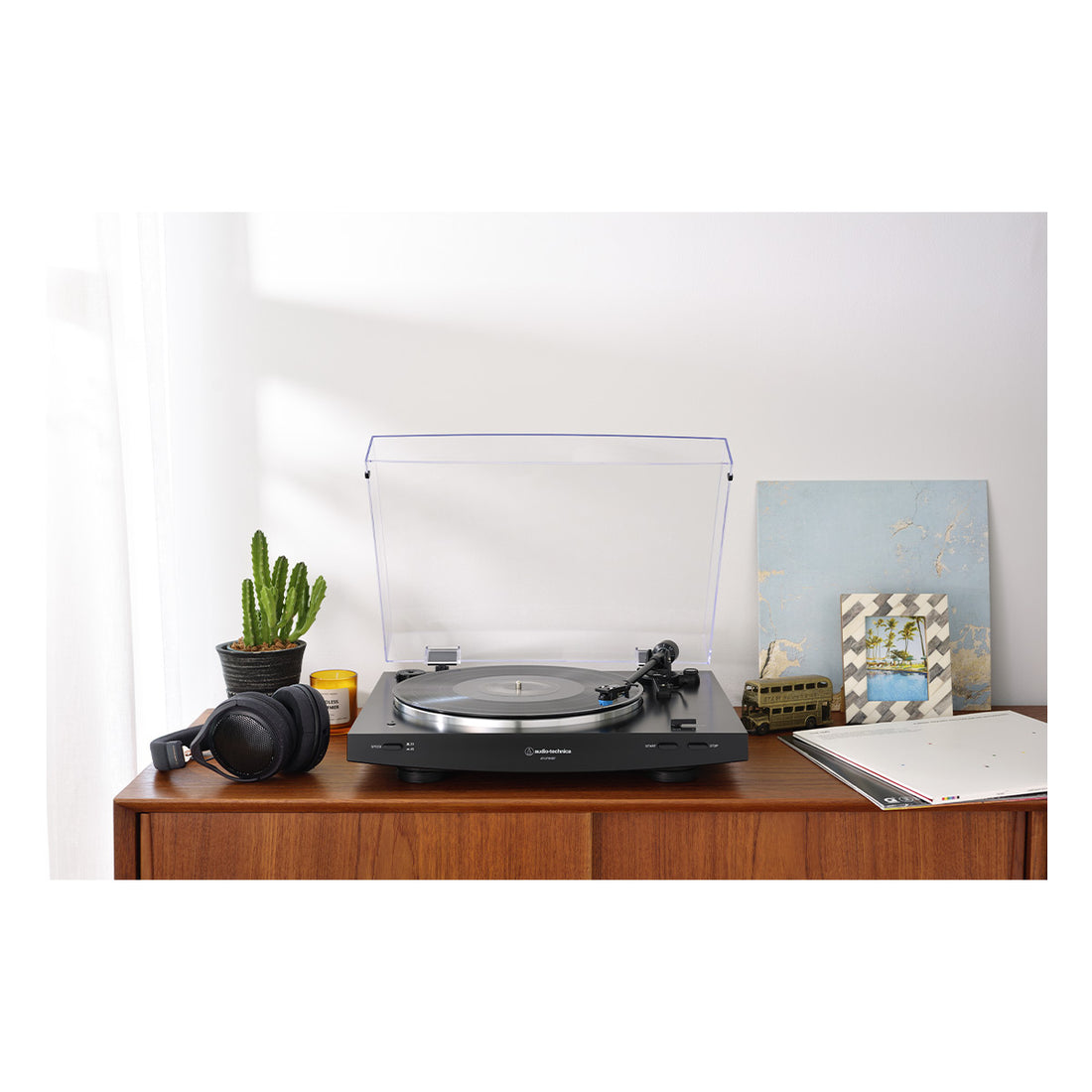 AudioTechnica ATLP3xBT Fully Automatic Wireless BeltDrive Turntable