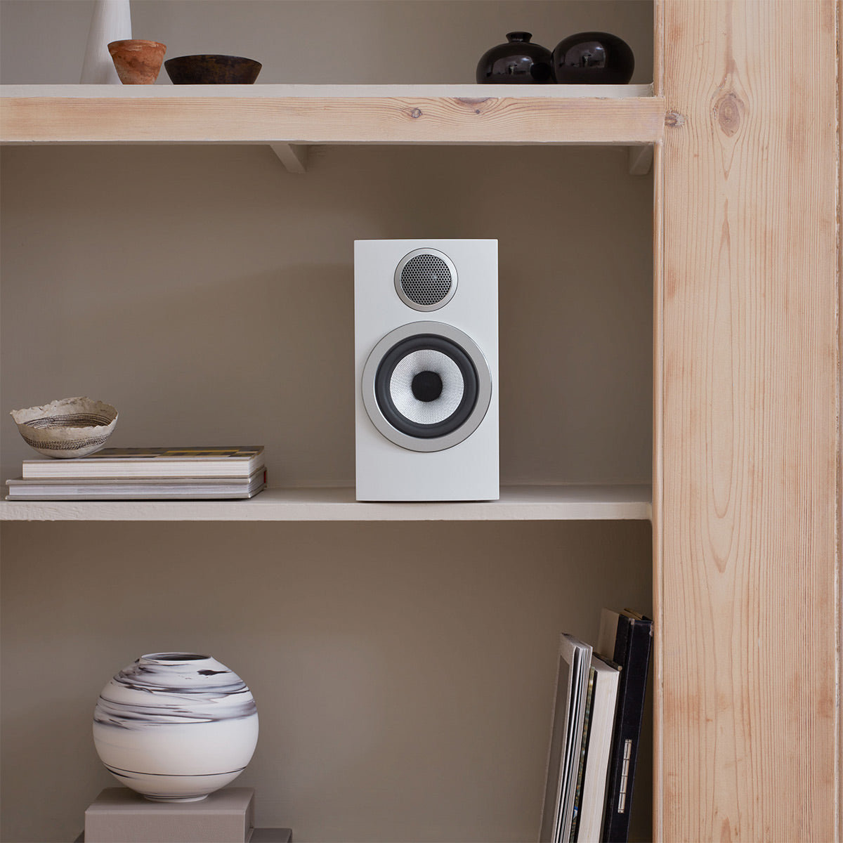 Bowers & Wilkins 707 S3 2-Way Bookshelf Speaker - Pair (Satin White)