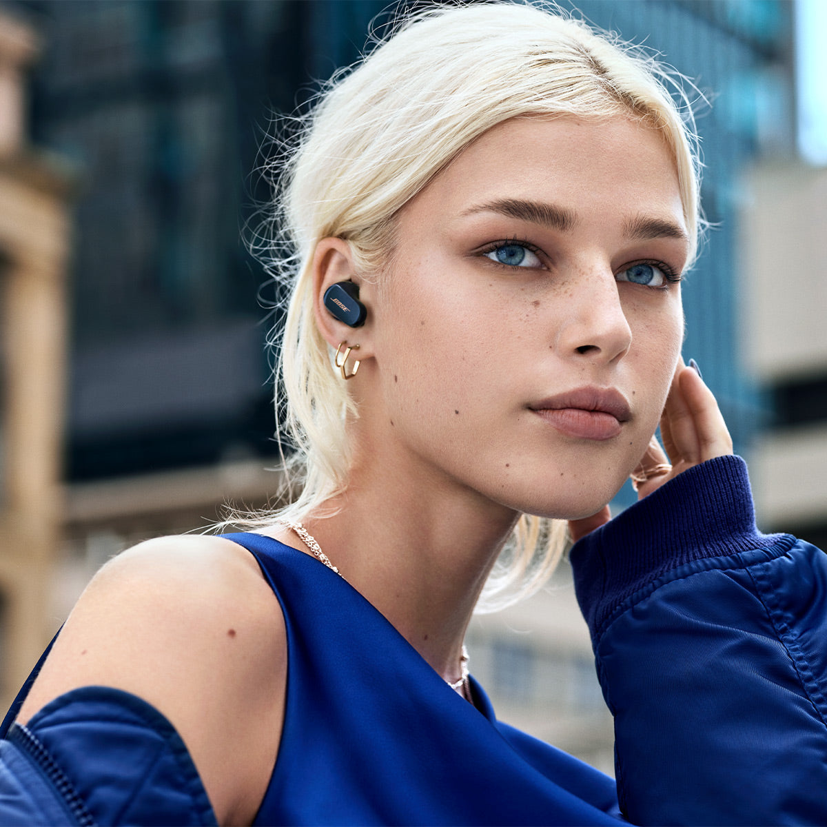 Bose QuietComfort Earbuds II True Wireless with Personalized Noise Cancellation (Limited Edition Midnight Blue)