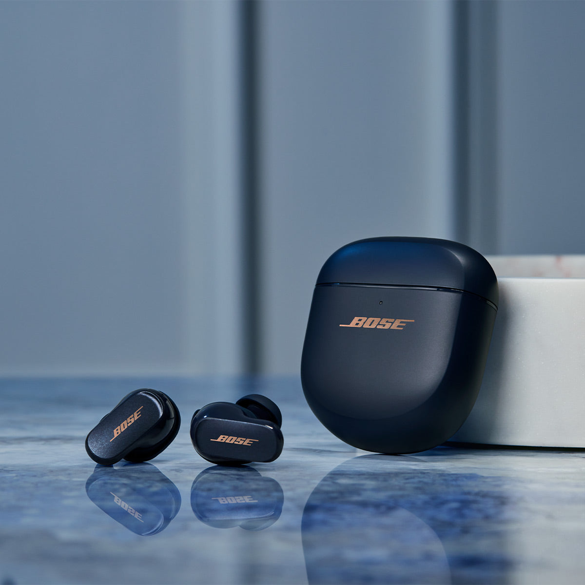Bose QuietComfort Earbuds II True Wireless with Personalized Noise Cancellation (Limited Edition Midnight Blue)
