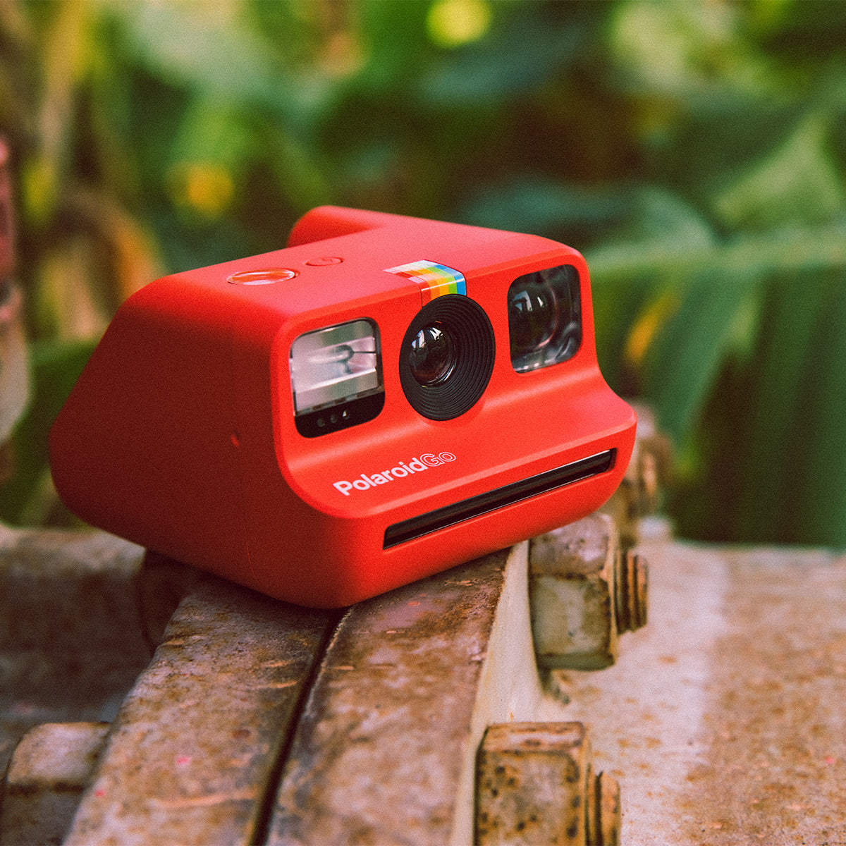 Polaroid Go Instant Camera with Wrist Strap & USB Charging Cable (Red)
