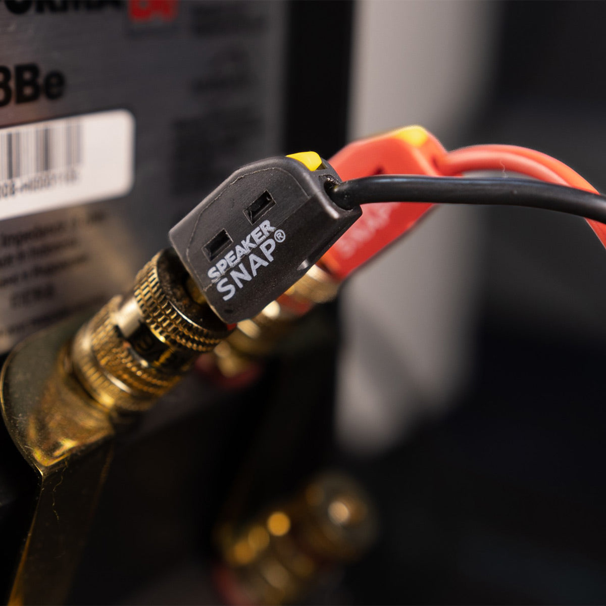 Speaker Snap 2 Count of Fast & Secure Banana Plugs, Gold Plated, 12-24 AWG, for Home Theaters, Speaker Wire, Wall Plates, and Receivers