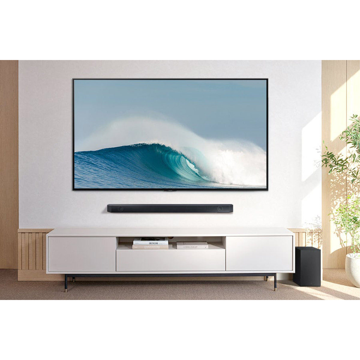 Samsung HW-Q60C 3.1 Ch Surround Sound System with Wireless Subwoofer, Dobly Atmos, and DTS Virtual:X (2023)