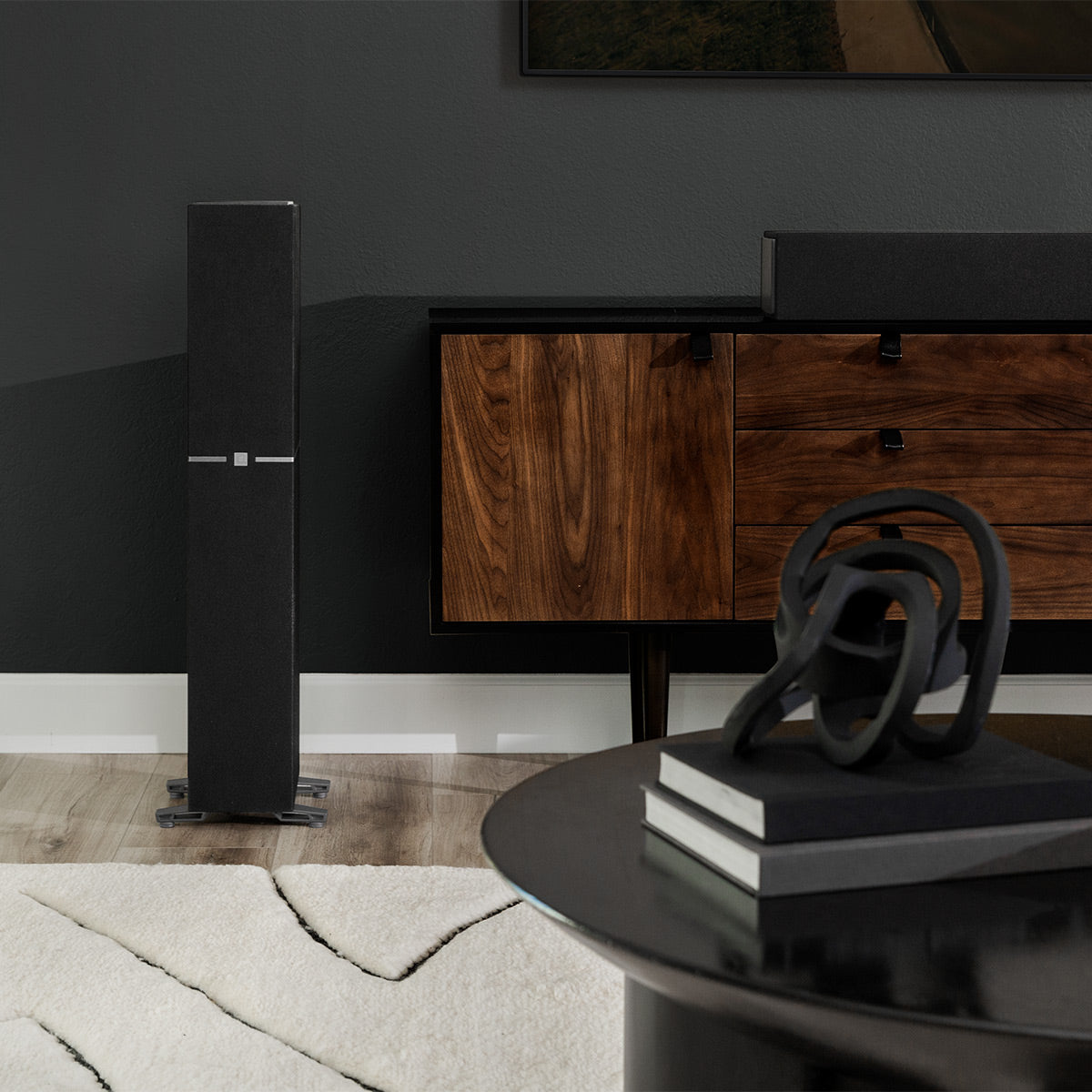 Definitive Technology Dymension DM40 Slim Bipolar Floorstanding Speaker