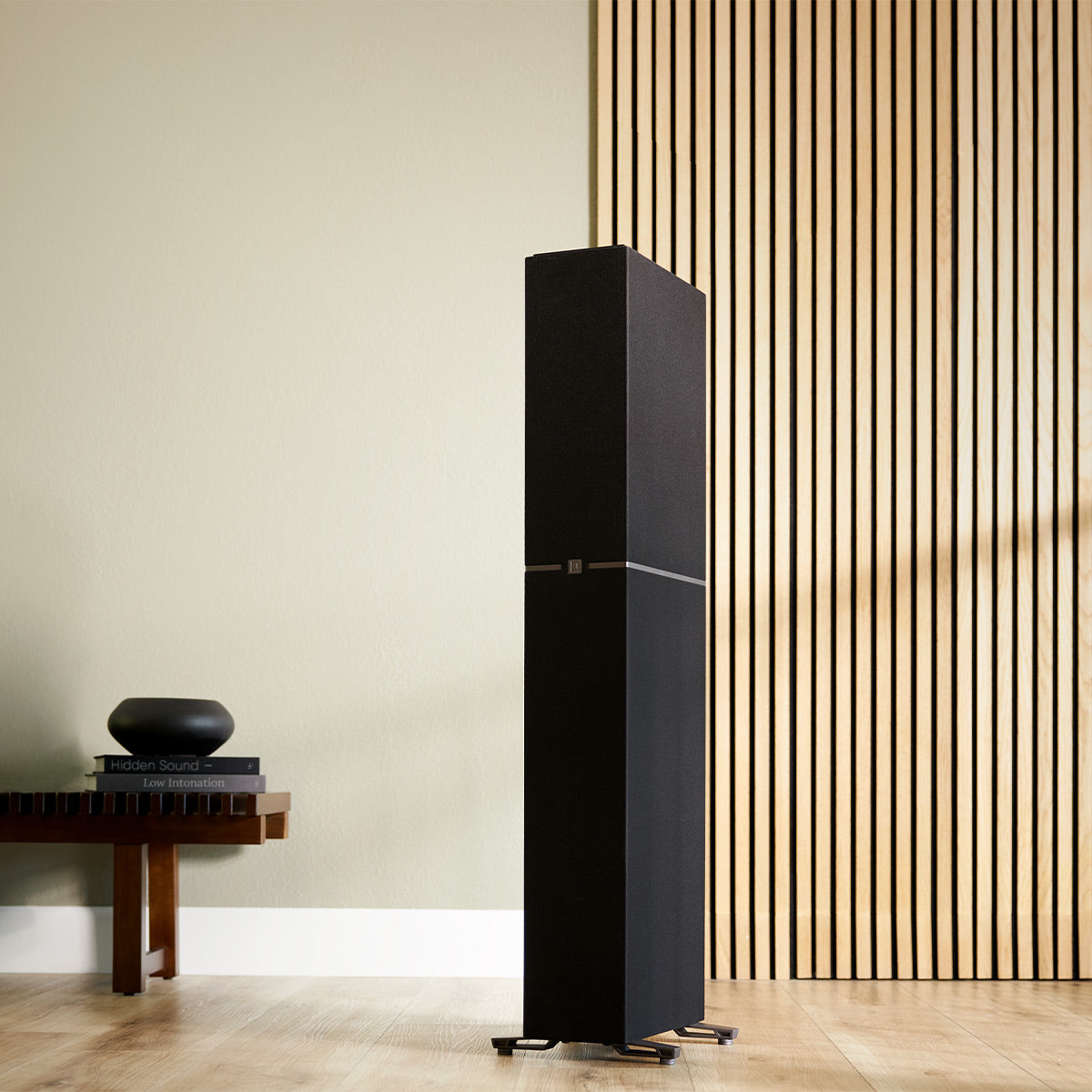 Definitive Technology Dymension DM60 Mid-Size Bipolar Floorstanding Speaker with Built-In 8" Powered Subwoofer