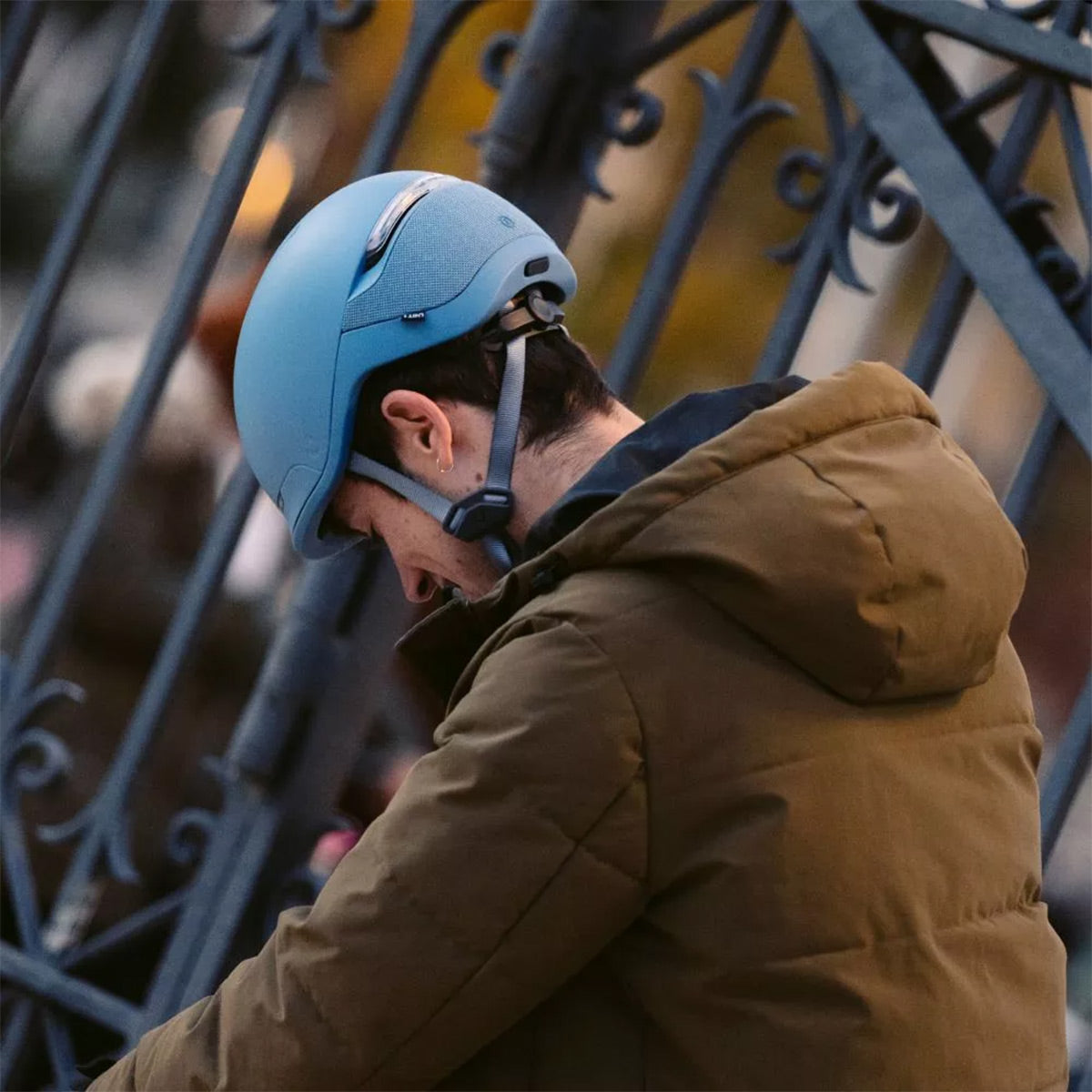 Unit 1 Large FARO Smart Helmet with IPX-6 Rating and Mips Impact Safety System (Maverick)