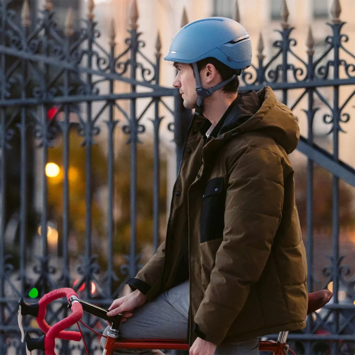 Unit 1 Small FARO Smart Helmet with IPX-6 Rating and Mips Impact Safety System (Maverick)