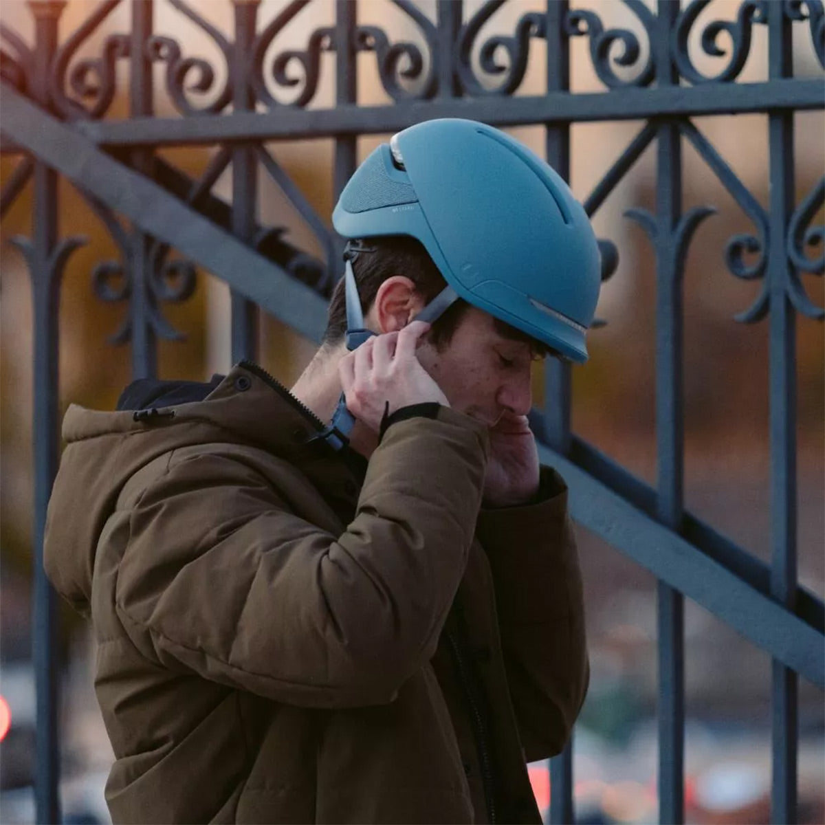 Unit 1 Small FARO Smart Helmet with IPX-6 Rating and Mips Impact Safety System (Maverick)