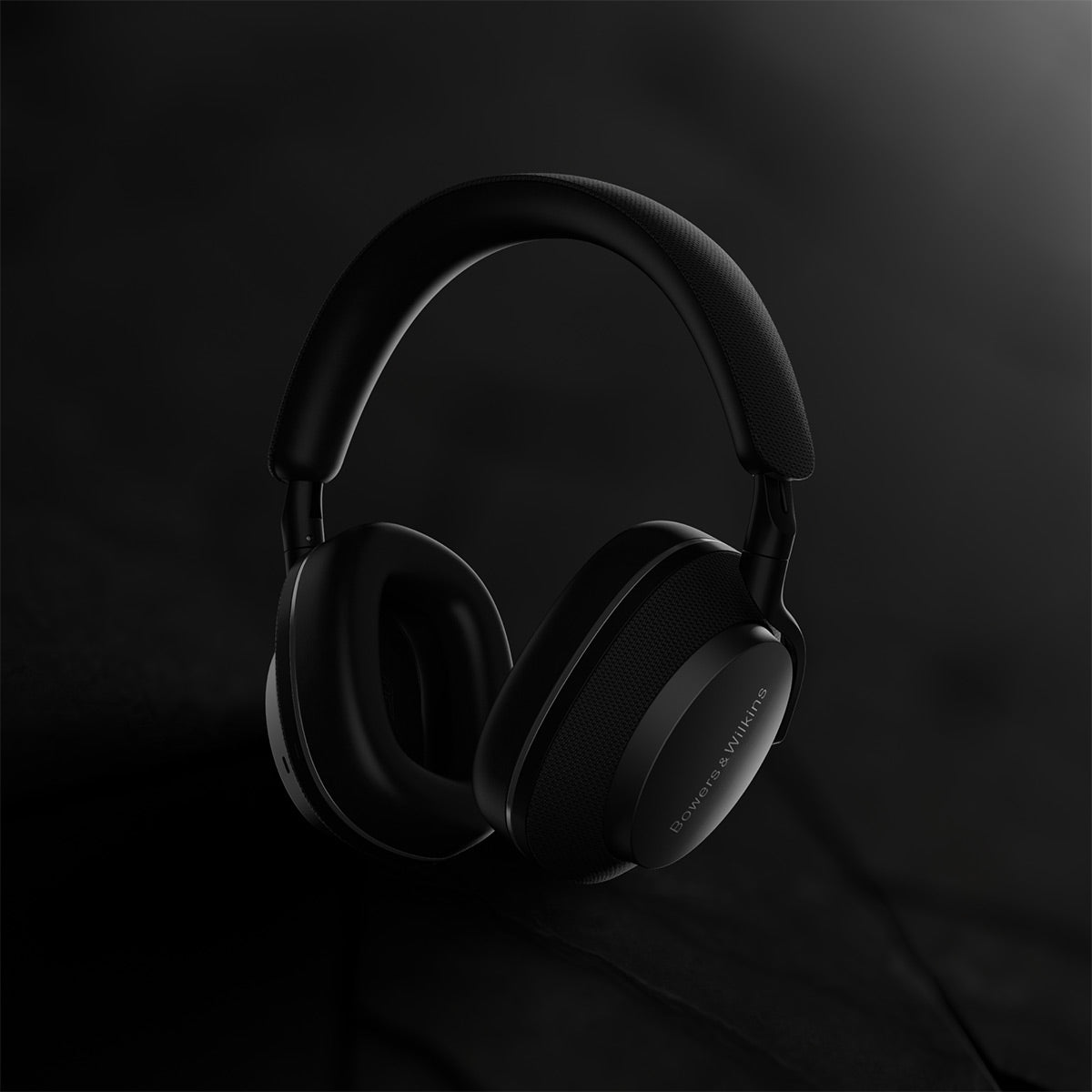 Bowers & Wilkins Px7 S2e Wireless Noise Canceling Bluetooth Headphones (Anthracite Black)