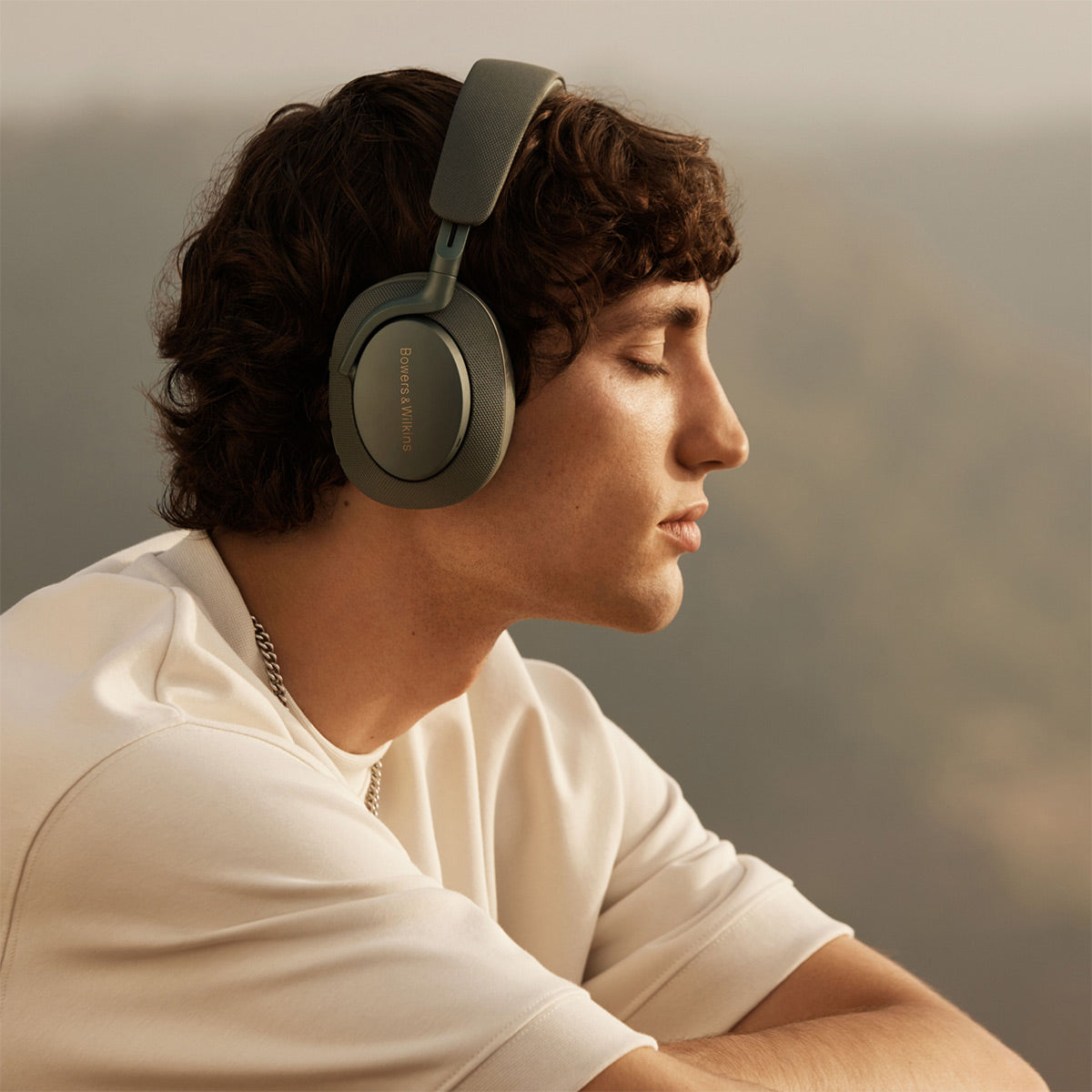 Bowers & Wilkins Px7 S2e Wireless Noise Canceling Bluetooth