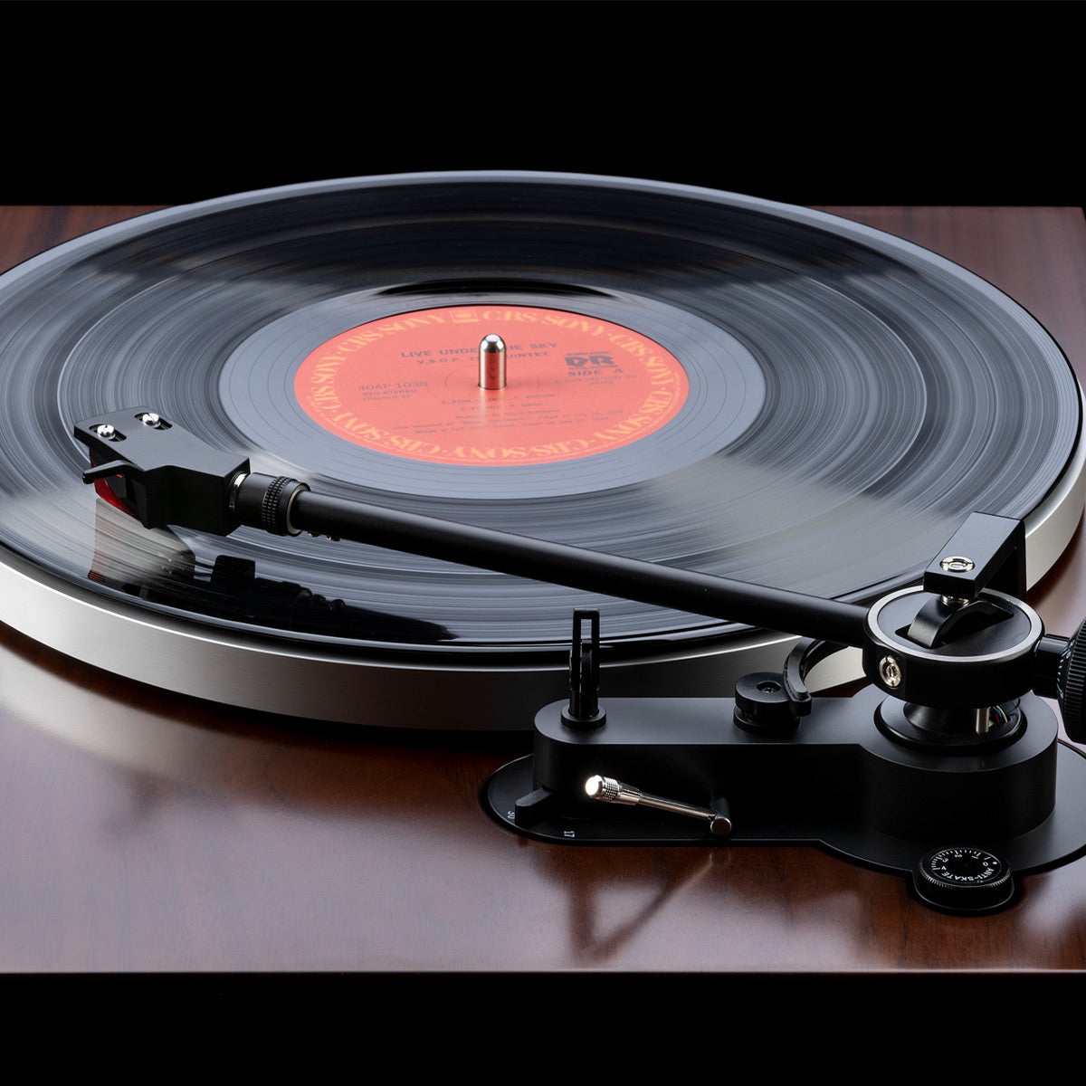 Dual CS 529 Fully Automatic 3-Speed Turntable with Bluetooth (Walnut)