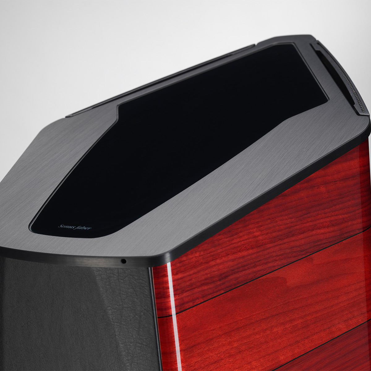 Sonus faber Il Cremonese High Resolution Floorstanding Loudspeakers - Pair (Red)