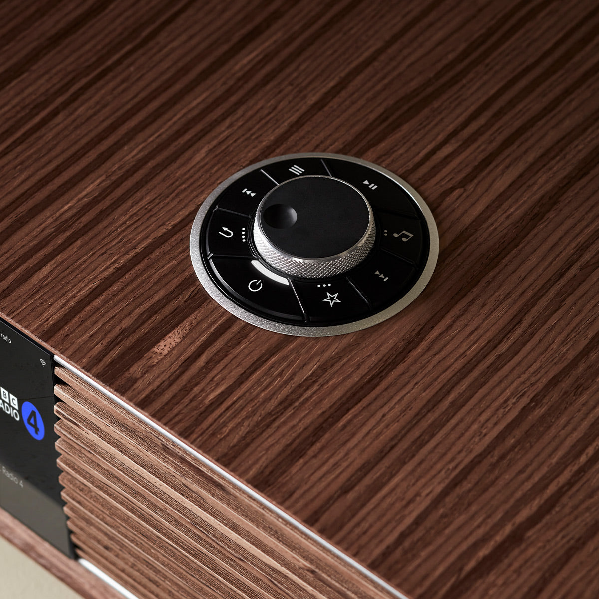 Ruark Audio R410 Integrated Music System (Walnut/Walnut)