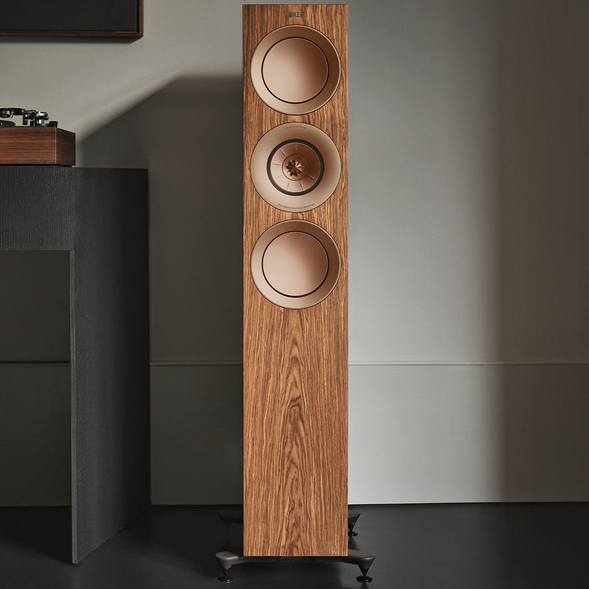 KEF R7 Meta Floorstanding Speaker - Each (Walnut)