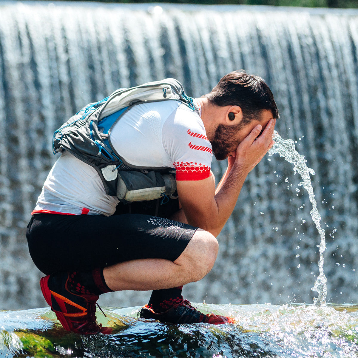 JBL Endurance RACE 2 True Wireless Sport Earbud with gSport Case (Black)