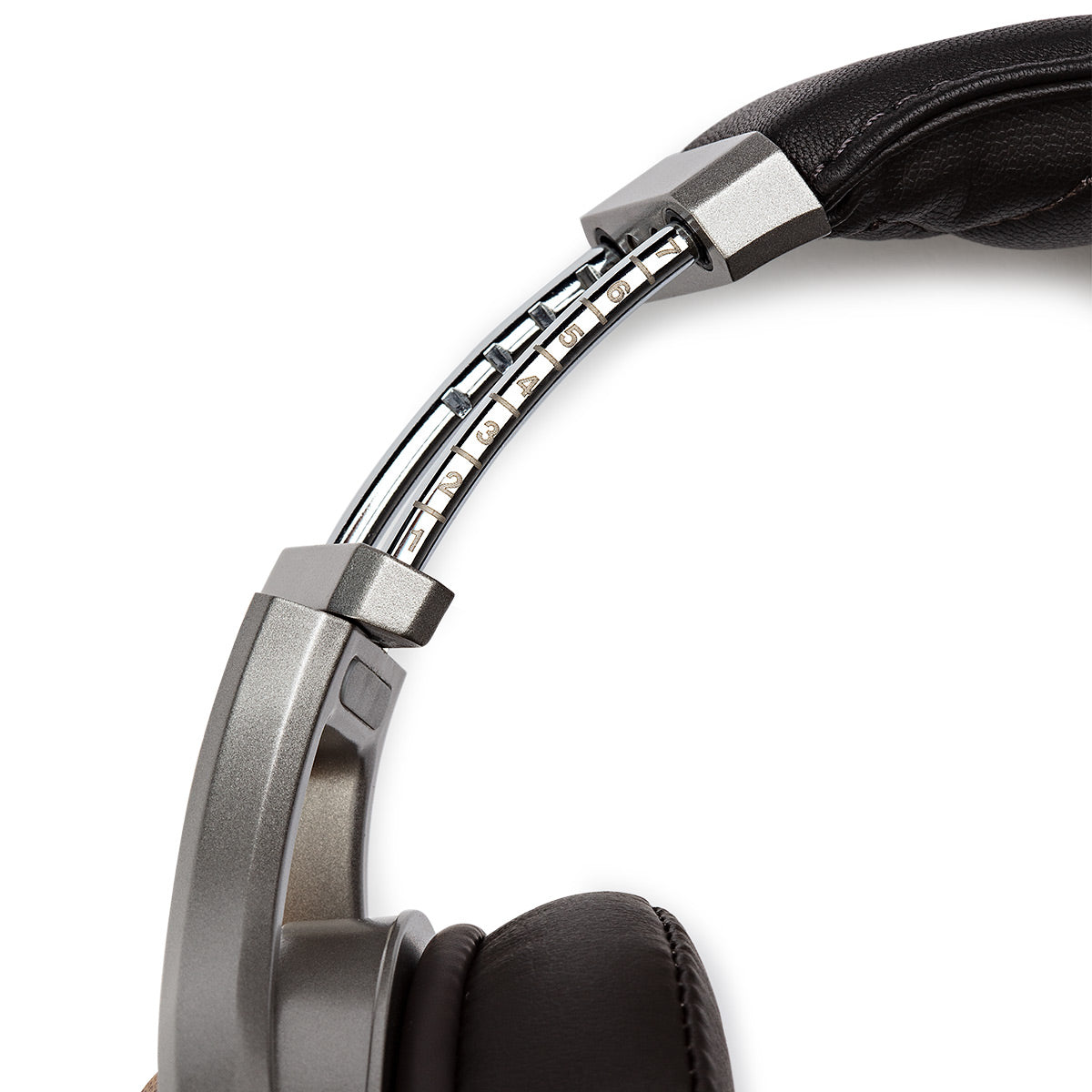 Denon AH-D9200 Reference Over-Ear Premium Headphone (Bamboo)