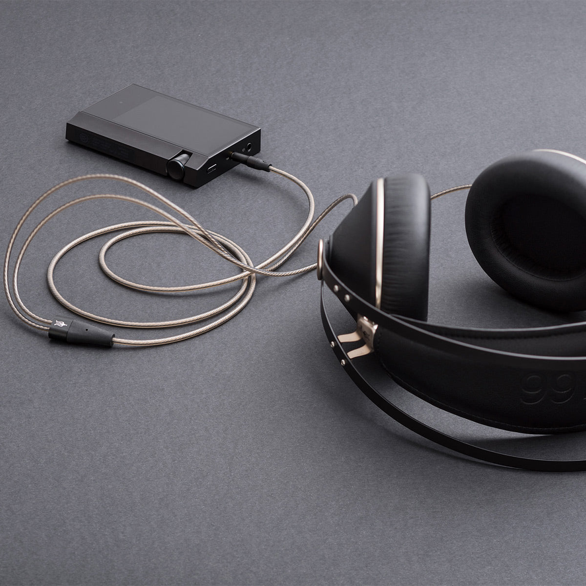 Meze Audio Mono 3.5mm to 2.5mm Balanced Headphone Cable - 4.9 ft.