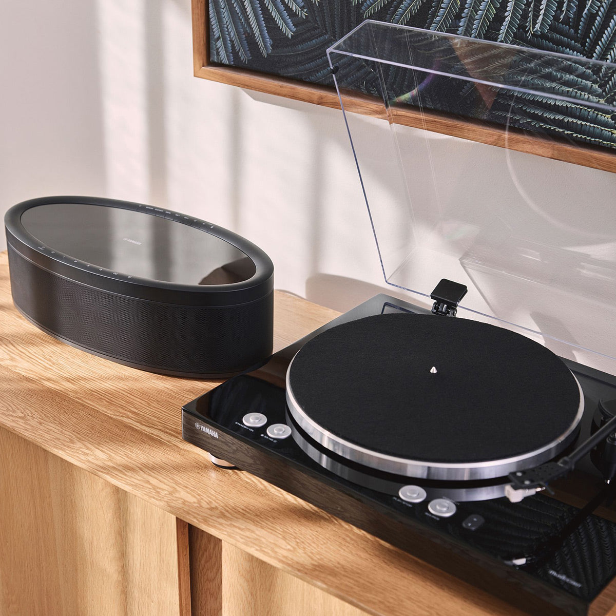 Yamaha MusicCast Vinyl 500 Wi-Fi Turntable (Piano Black)