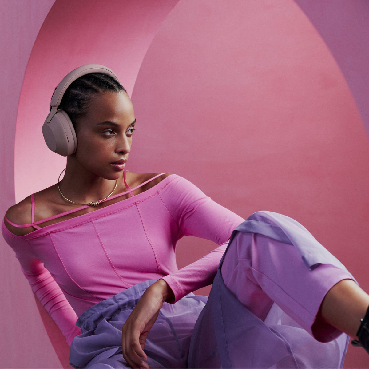 Sony WH-1000XM5 Wireless Noise Cancelling Over-Ear Headphones