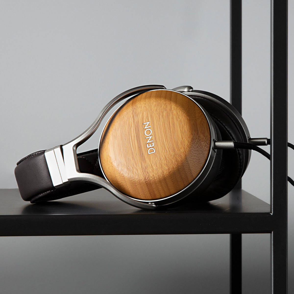 Denon AH-D9200 Reference Over-Ear Premium Headphone (Bamboo)