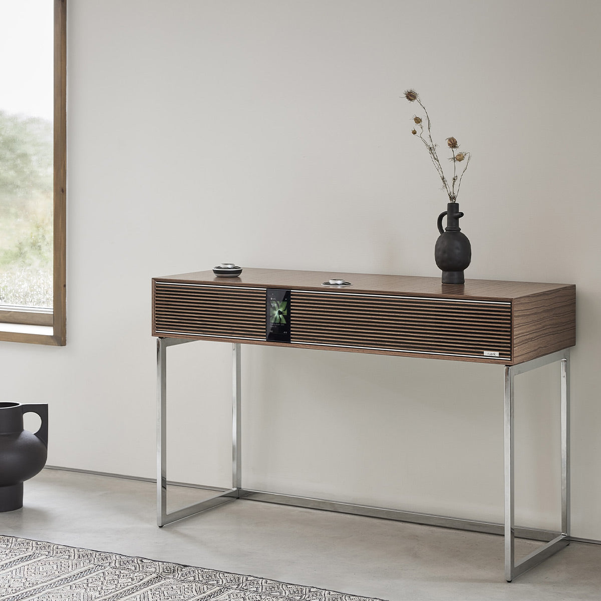 Ruark Audio R810 High Fidelity Radiogram (Walnut/Walnut) with Adjustable TV Mount