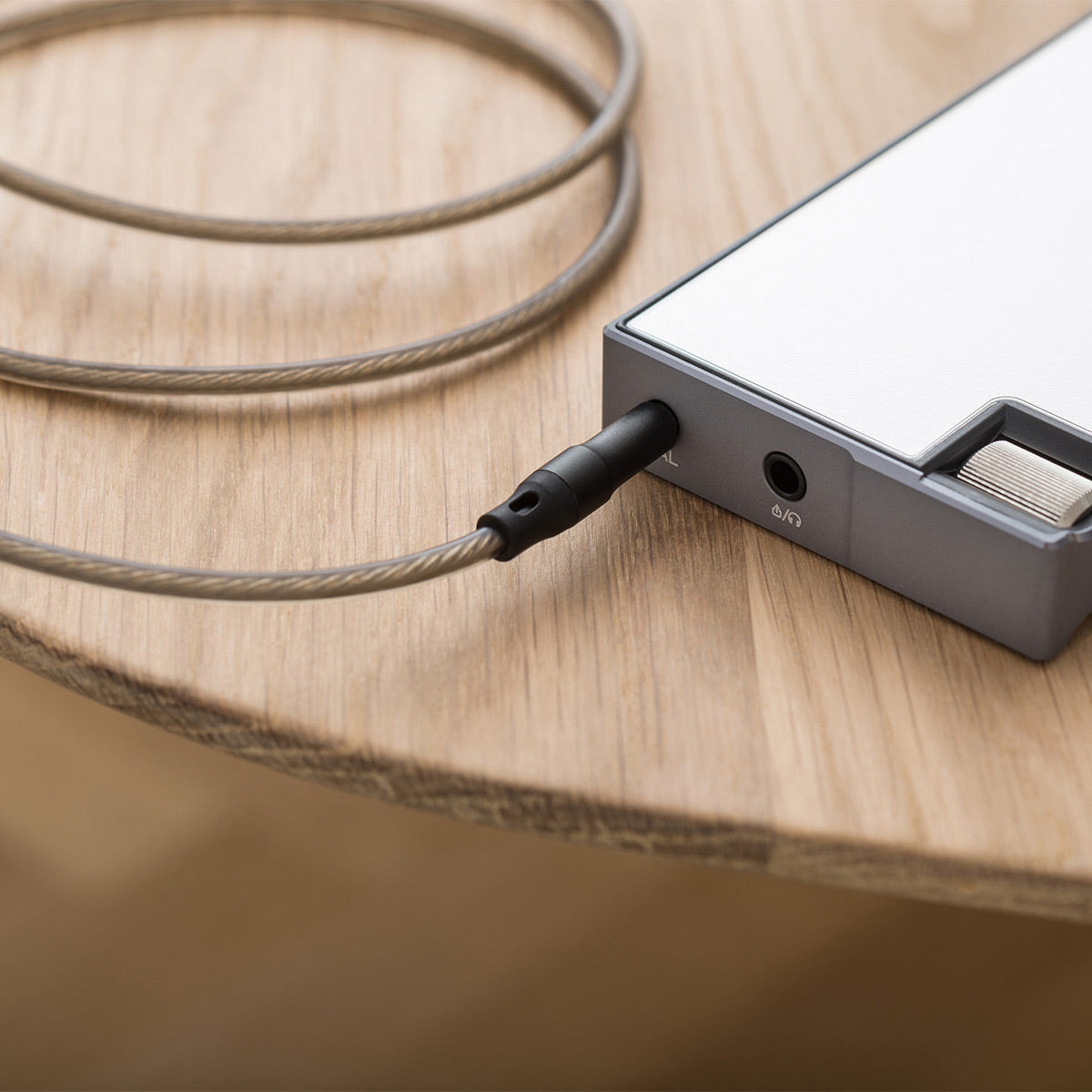 Meze Audio Mono 3.5mm to 2.5mm Balanced Headphone Cable - 4.9 ft.