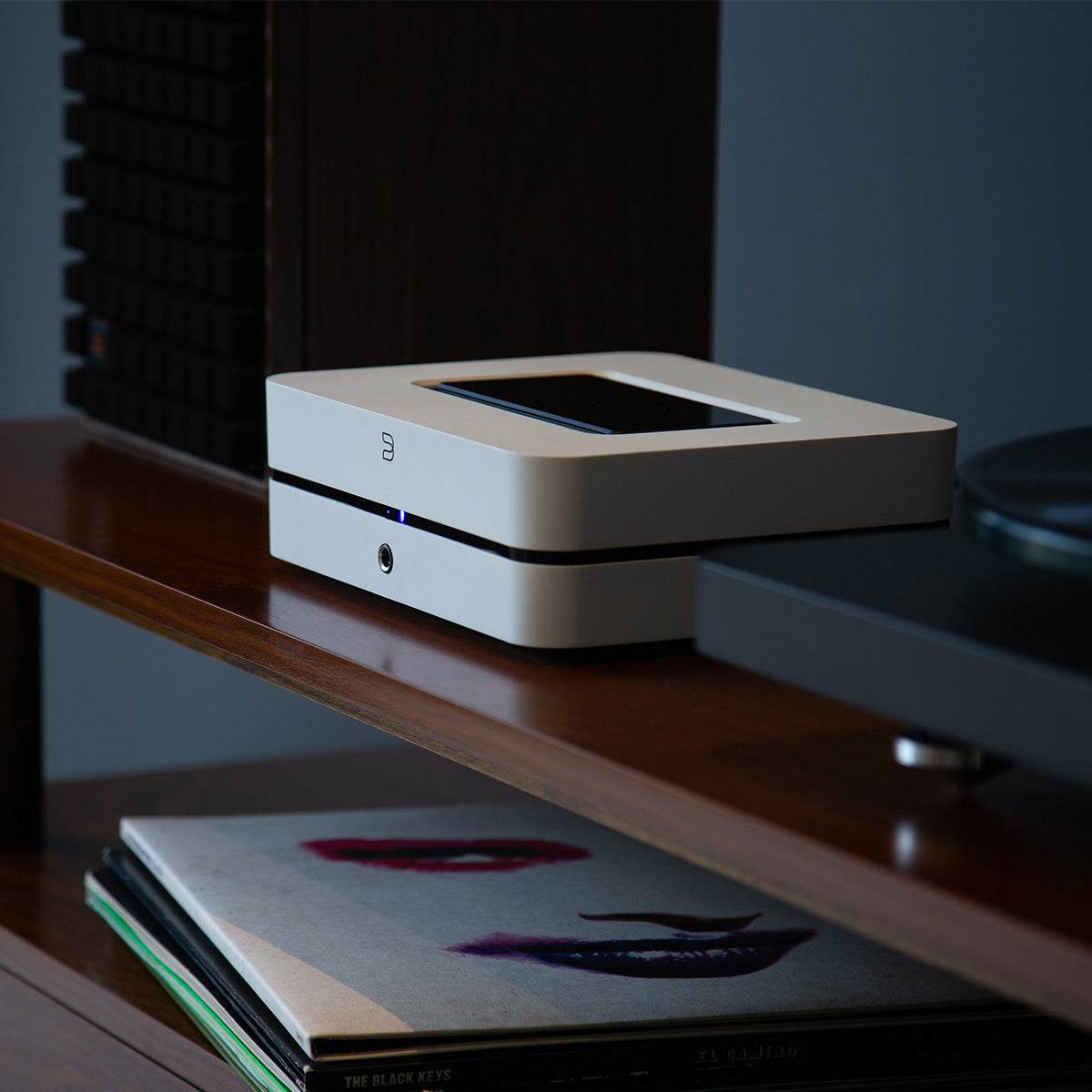 Bluesound Powernode Multi-Room Wireless Music Streaming Amplifier with RC1 Remote (White)