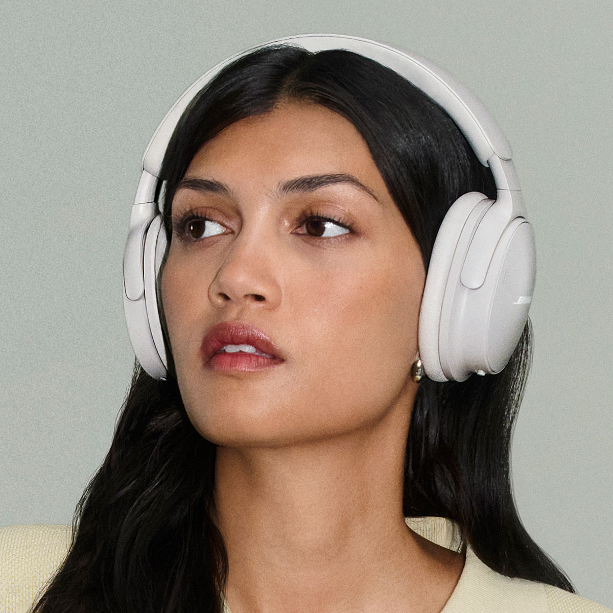 Bose QuietComfort Headphones (2nd Gen, White Smoke)