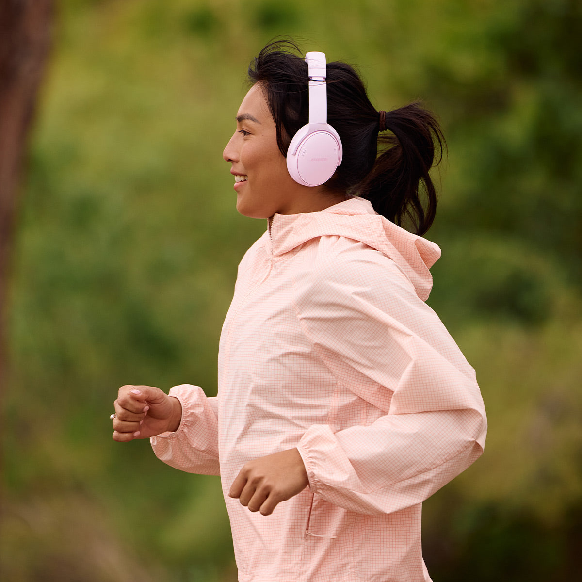 Bose QuietComfort Headphones with Active Noise Cancellation (Petal Pink)