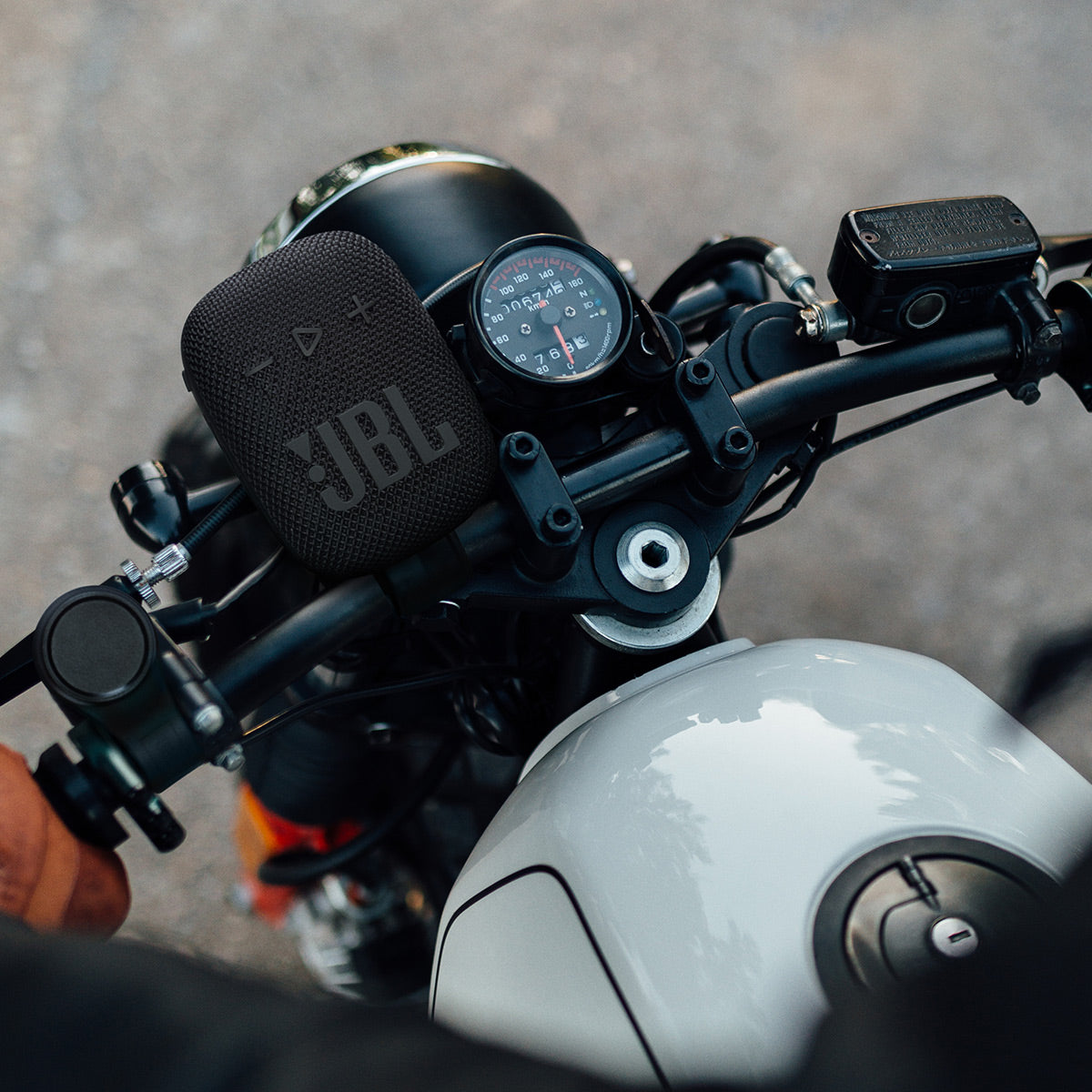 JBL Wind 3S Slim Handlebar Bluetooth Speaker (Black)